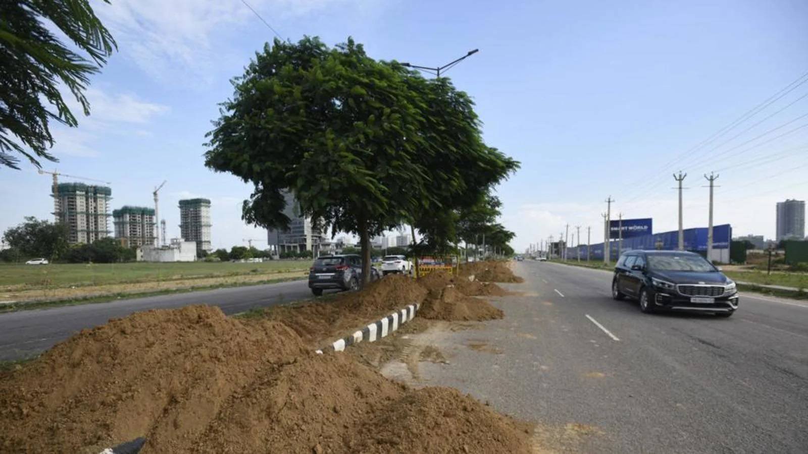GMDA to Repair Road Linking New Sectors With Delhi