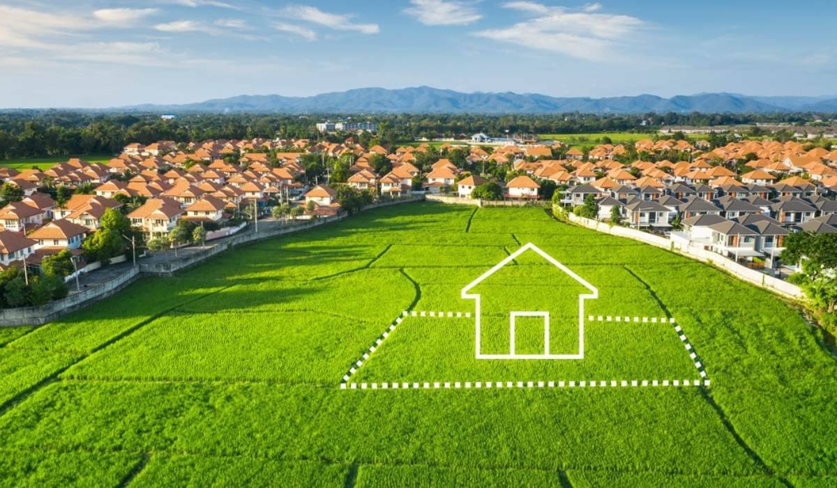 Buying Plots Yield Better Returns Than Investing in Apartments: Housing.com
