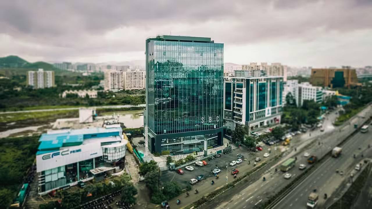 Mumbai-based Oberoi Realty Enters NCR Market, Buys 14.8-Acre Land for Rs 597 Crore in Gurugram
