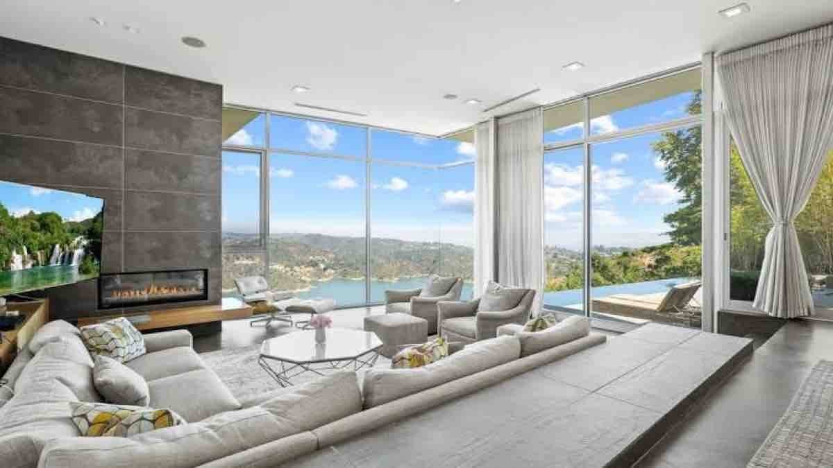 What Makes Delhi-ncr’s Housing Market a Better Choice? Check Out Prime Locations for Luxury Living