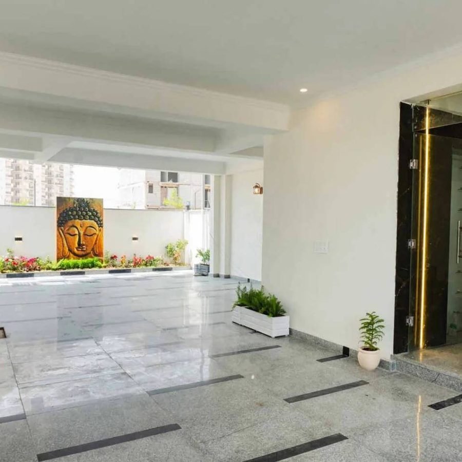 Primeland The Rising Palm Floors — image 7